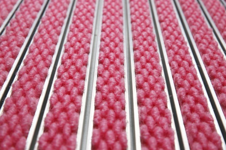 Alfombra de entrada reforzado sobre estructura de aluminio 22R